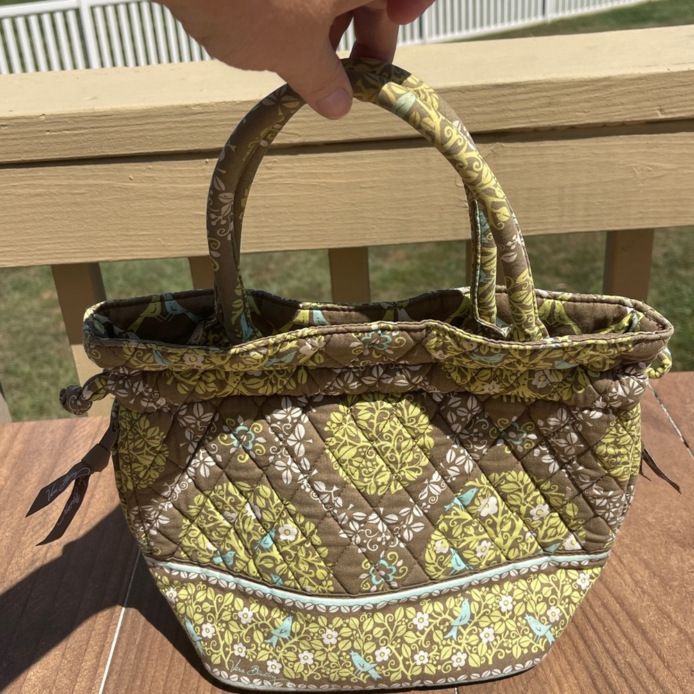 Vera Bradley Paisley Cinch Bag sitting in a tree pattern